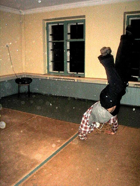 100 0032