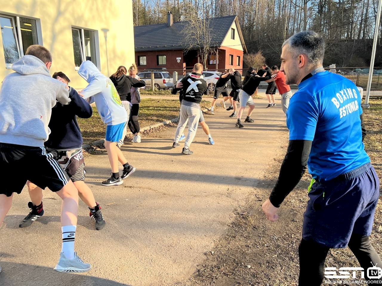 2023-04-19 18.52.44 esn foto 19.04.2023