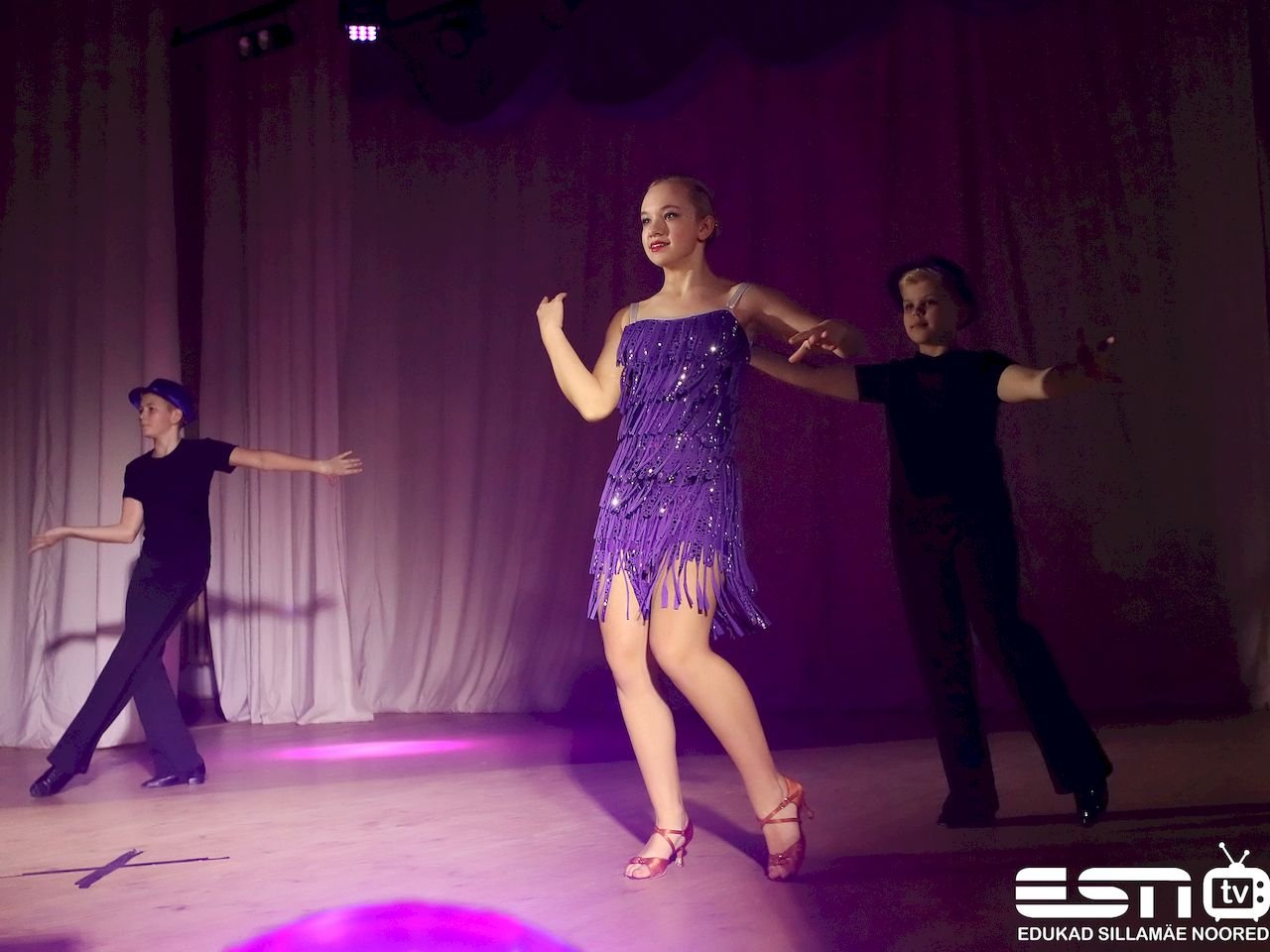 2V4A4617 esn foto 3.04.2022