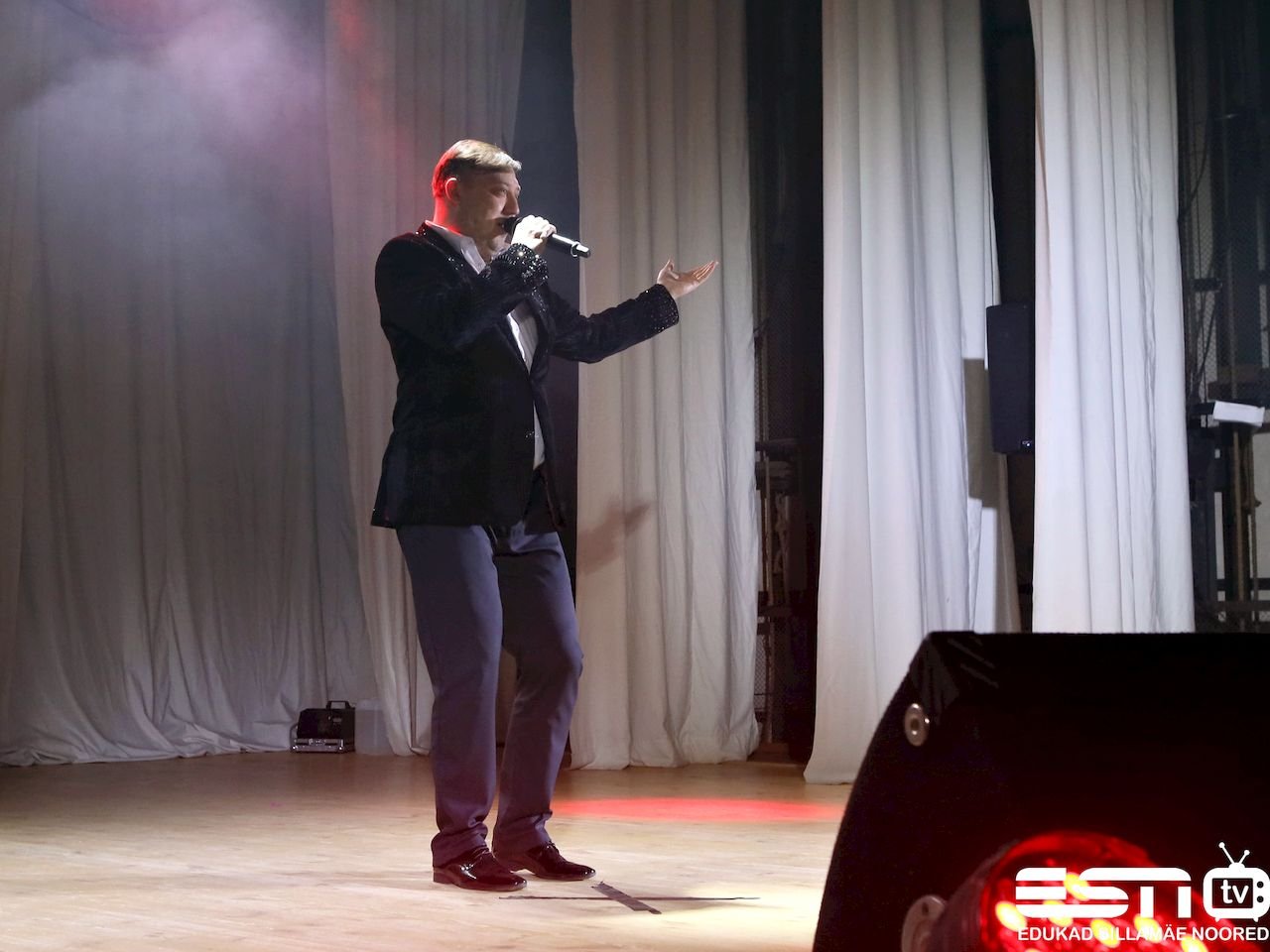 2V4A5546 esn foto 3.04.2022