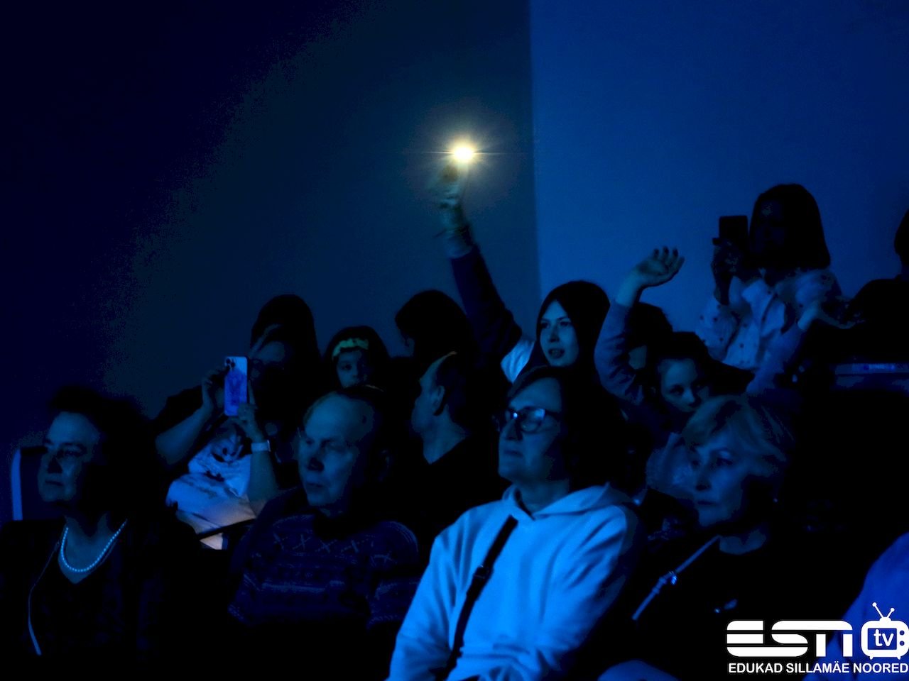 2V4A5750 esn foto 3.04.2022