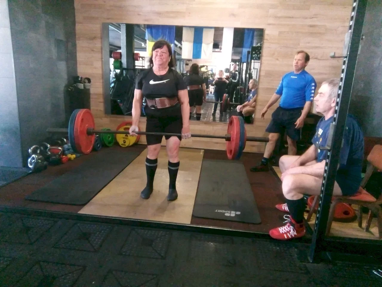 5.K.t.Kolme sankaria-9.Jokinen(Soome),U 69,Dl 120kg,Поляков,S.Dermelev, organizator,лучший из лучших в абсолютном зачётe по баллам,21-кратный чемпион Мира,-я справа.К.-Яр