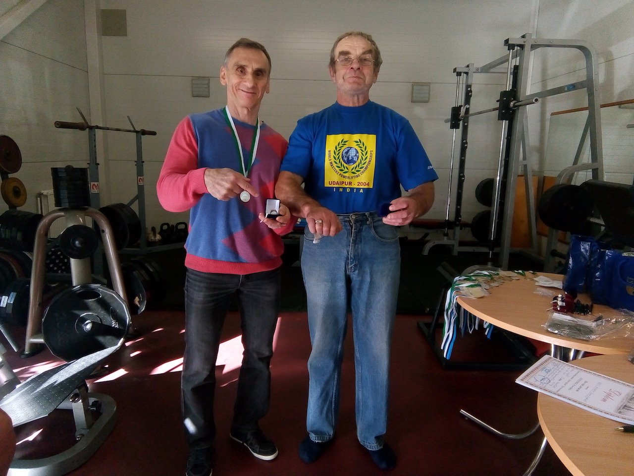  с B.Laisin,U71.Лучший из лучших по баллам по Benchpress=72.02 и С. Дермелёв,U62,лучший из лучших в абсолюте по балламDeadlift=120.54 ,18-кратный чемпион Мир