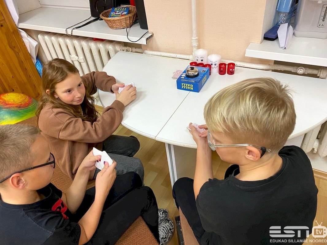 ixzv6tKC6Ig esn foto 23.11.2021
