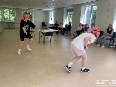 xjxEzXI6KpI esn foto 18.06.2021