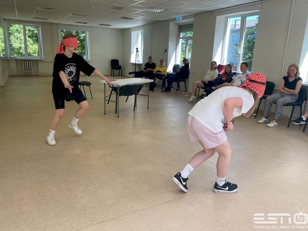 xjxEzXI6KpI esn foto 18.06.2021