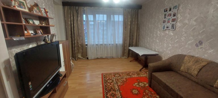 2-х комнатная квартира с балконом- Бульвар Виру33.