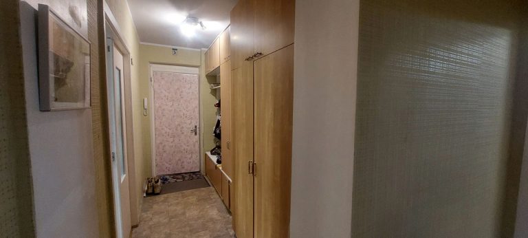 2-х комнатная квартира с балконом- Бульвар Виру33.