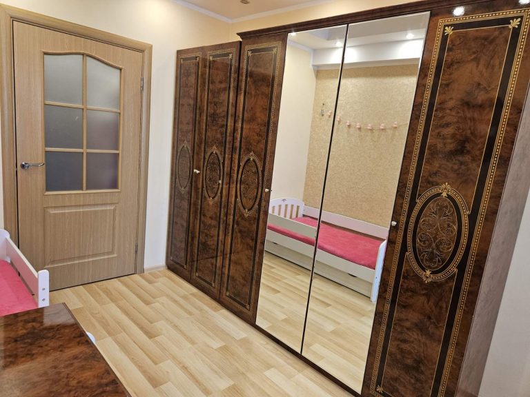 Продаётся просторная 3-комнатная (82,4 m2) квартира в Силламяэ