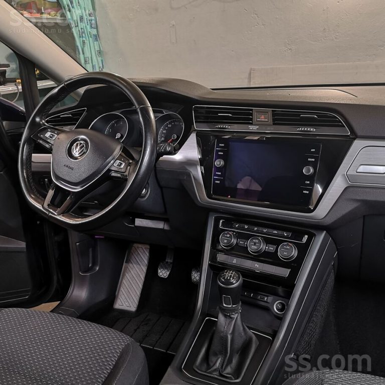 Чистка салона автомобиля