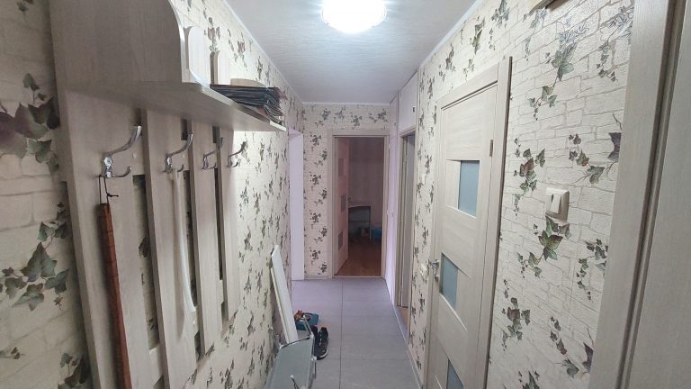 Продается 2-комнатная квартира, по адресу Roheline tn 4, Sillamäe linn