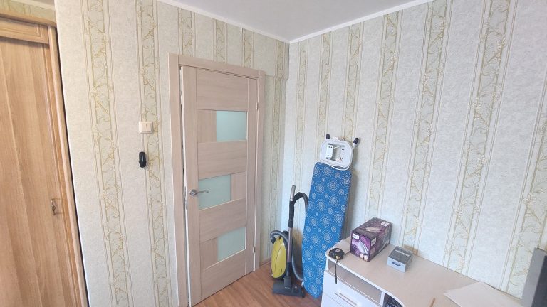 Продается 2-комнатная квартира, по адресу Roheline tn 4, Sillamäe linn