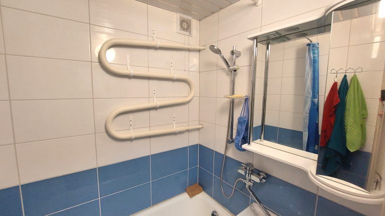 Продается 2-комнатная квартира, по адресу Roheline tn 4, Sillamäe linn