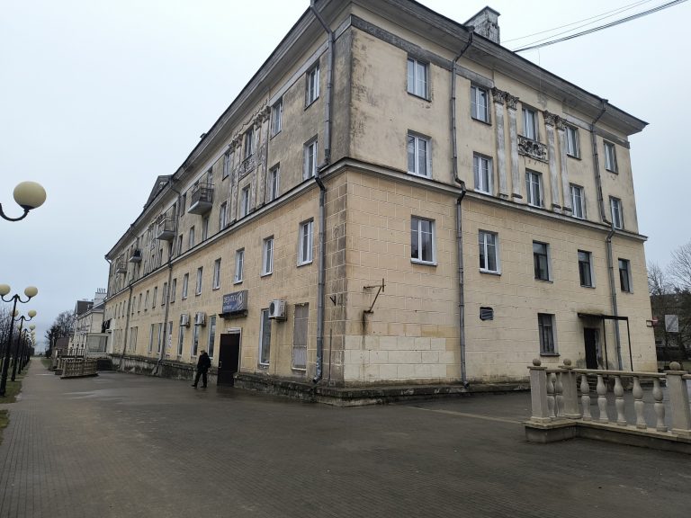 Продается 2-ая квартира в Силламяэ, Мере 4