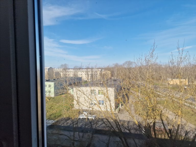 2 ух комнатная в аренду на долгий срок Силламэ