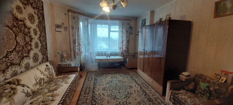 1-комнатная квартира с балконом -ул. Гагарина 33.