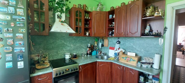 3-х комнатная квартира в сталинском фонде- ул. Маяковского 14.