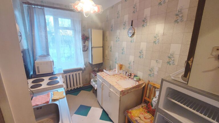 На долгий срок сдается двухкомнатная квартира в Силламяэ по адресу M.Rumjantsevi tn 6