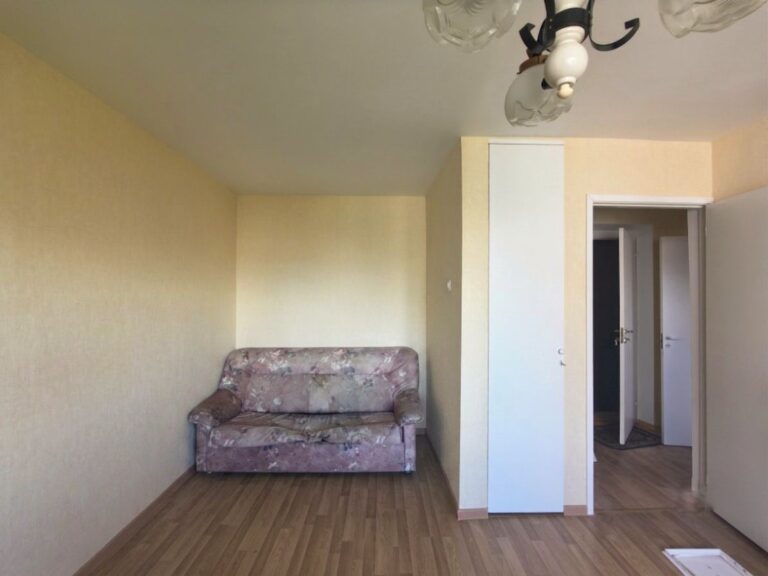 Продается 1-ая квартира в Силламяэ, Гагарина 15