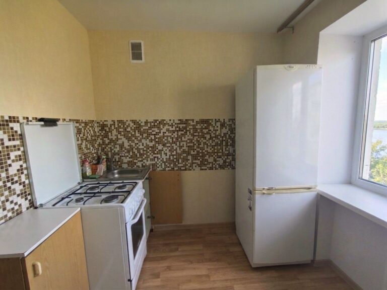 Продается 1-ая квартира в Силламяэ, Гагарина 15