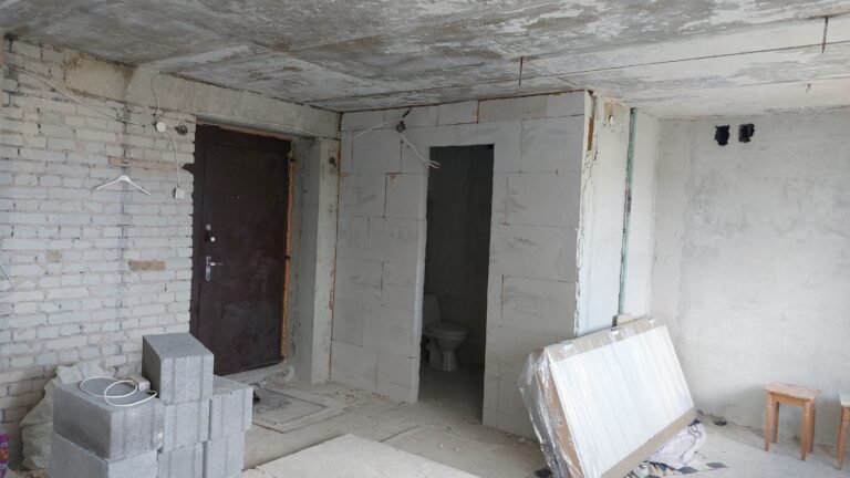Продается 9 500 € 4 этаж! 1-комнатная квартира в Jõhvi рядом с Pargi Keskus.