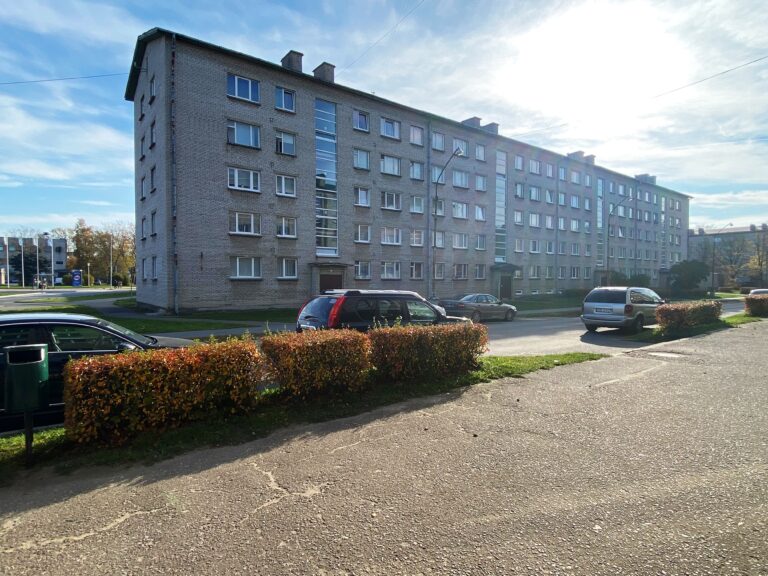 В центре г. Силламяэ продается двухкомнатная квартира