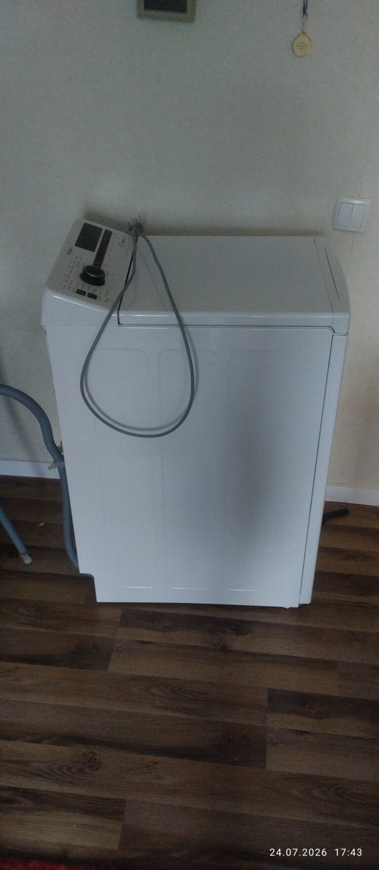 Продам стиральную машину