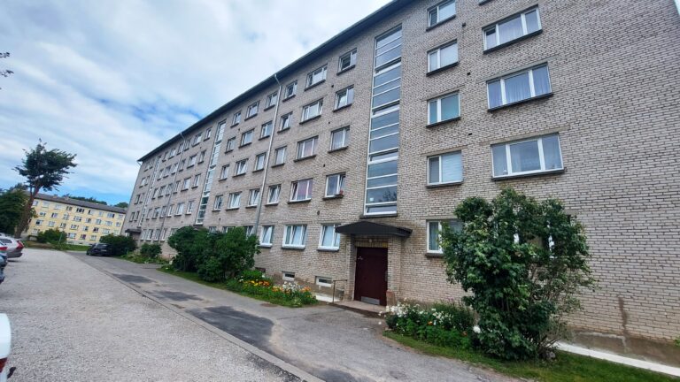Продается 2-х комнатная квартира по адресу Viru pst 8, Sillamäe linn
