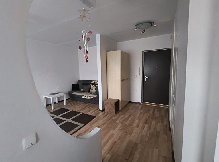 Продается 1-ая квартира в Силламяэ, Гагарина 15а