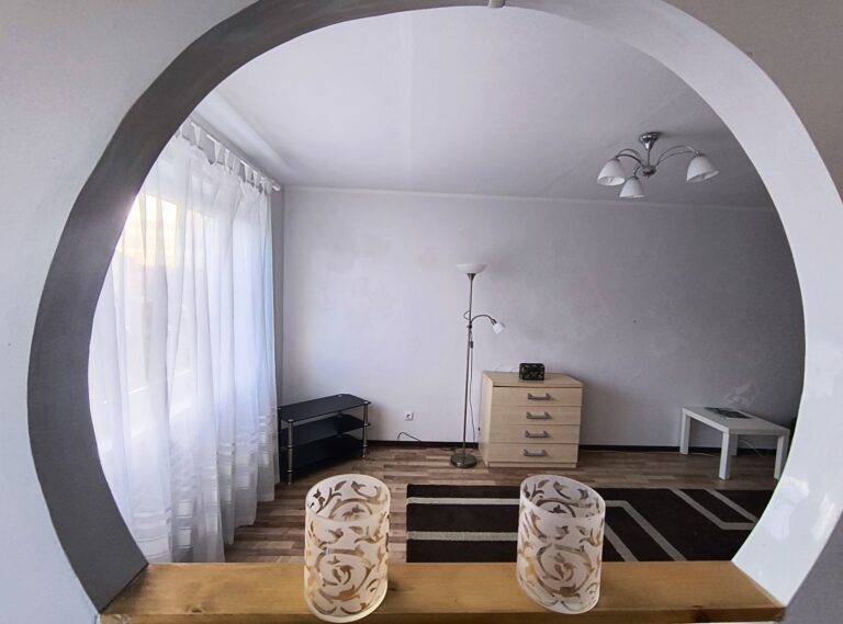 Продается 1-ая квартира в Силламяэ, Гагарина 15а