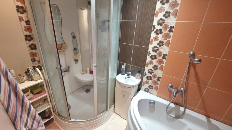 Продается 2-х ком. квартира с лоджией Viru pst 39, Sillamäe linn