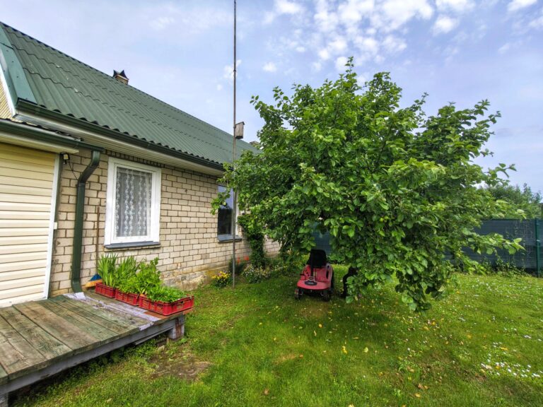 Продается пол дома в Синимяэ, Рохелине 31
